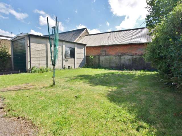 Image of 2 Bedroom Detached for sale at Blenheim Drive Launton Bicester, OX26 5EA