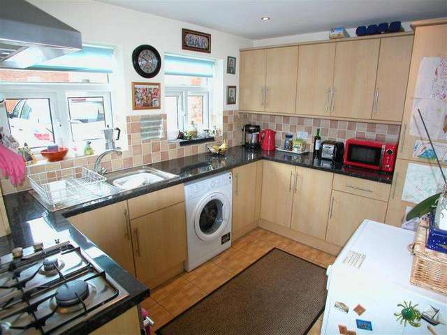  Image of 2 Bedroom Detached to rent at Bridewell Street  DEVIZES, SN10 1NE