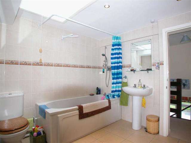  Image of 2 Bedroom Detached to rent at Bridewell Street  DEVIZES, SN10 1NE