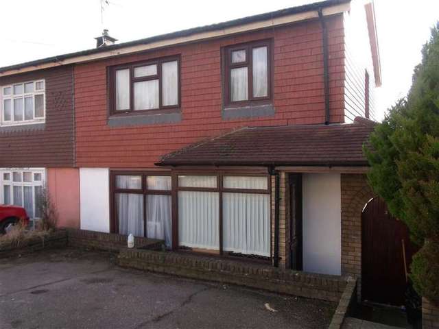  Image of 3 Bedroom Semi-Detached for sale at Chigwell Essex Chigwell, IG7 4LS