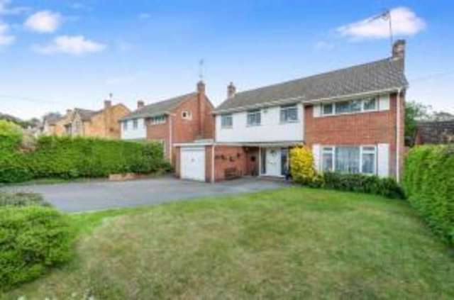  Image of 4 Bedroom Detached for sale at Camberley Surrey Camberley, GU15 1LY
