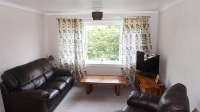  Image of 1 Bedroom Flat for sale at Canongate Calderwood East Kilbride, G74 3NX
