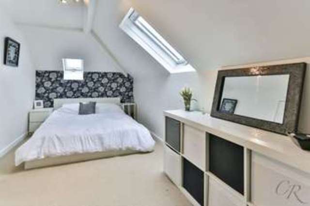  Image of 1 Bedroom Flat for sale at Yeend Close  Cheltenham, GL51 9QW