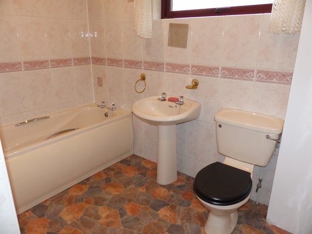  Image of 3 Bedroom Detached to rent at Clackmannan Clackmannanshire Clackmannanshire, FK10 4RA