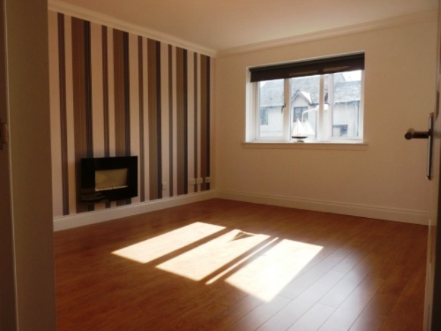  Image of 2 Bedroom Flat to rent at Rhu Argyll and Bute Argyll and Bute, G84 8DY