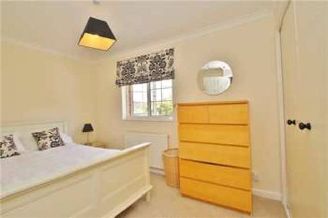  Image of 4 Bedroom Detached for sale at Horsell Surrey Knaphill, GU21 4XE