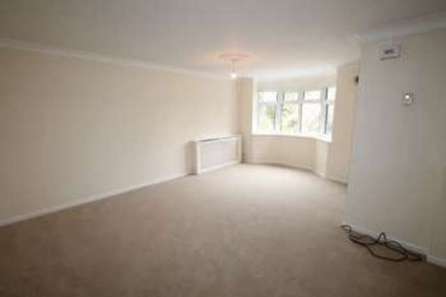  Image of 3 Bedroom Terraced to rent at Cleves Close  Cobham, KT11 2LE