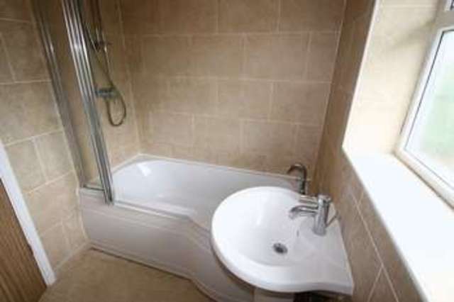  Image of 3 Bedroom Terraced to rent at Cleves Close  Cobham, KT11 2LE