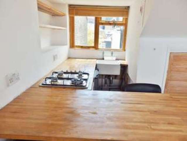  Image of 1 Bedroom Flat to rent at Coleridge Road Crouch End London, N8 8EG