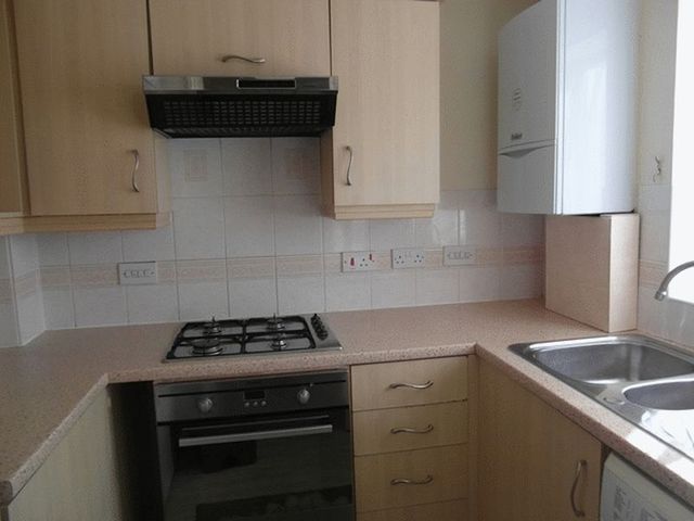  Image of 2 Bedroom Flat to rent at Croydon, CR0 4UW