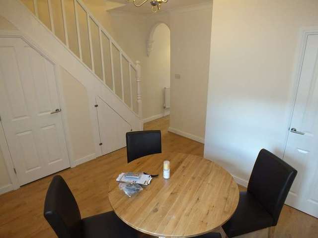  Image of 1 Bedroom Detached to rent at Reading Berkshire Reading, RG30 1DA