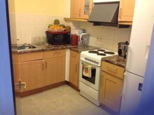  Image of 1 Bedroom Flat for sale at Farrow Lane  London, SE14 5DL