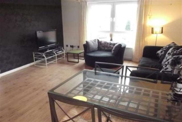  Image of 2 Bedroom Flat to rent at Glasgow, G20 7AL