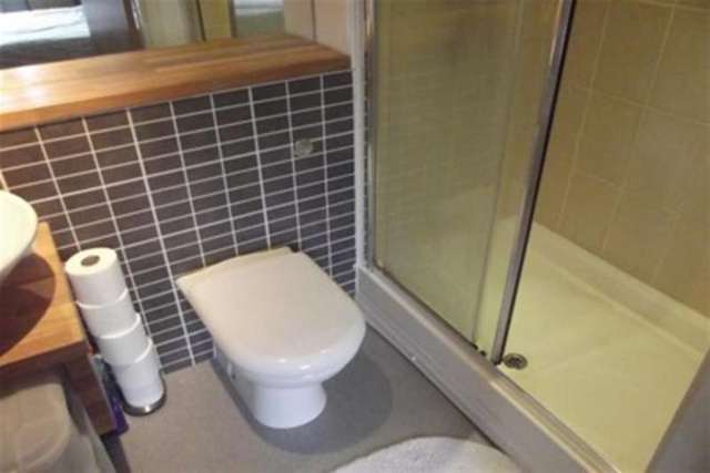  Image of 2 Bedroom Flat to rent at Glasgow, G20 7AL