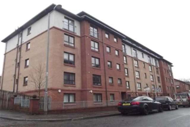  Image of 2 Bedroom Flat to rent at Glasgow, G20 7AL
