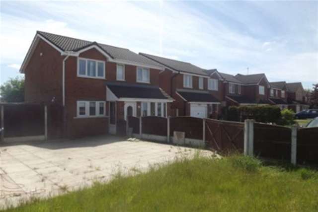  Image of 3 Bedroom Detached to rent at Liverpool, L33 4EB
