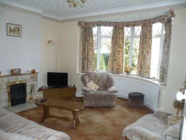  Image of 3 Bedroom Detached for sale at Green Lane Hucclecote Gloucester, GL3 3QU