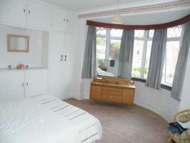  Image of 3 Bedroom Detached for sale at Green Lane Hucclecote Gloucester, GL3 3QU