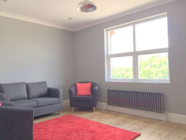  Image of 1 Bedroom Flat for sale at Grove Green Road Leytonstone London, E11 4AA