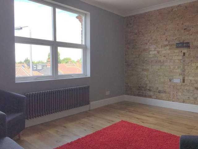 Image of 1 Bedroom Flat for sale at Grove Green Road Leytonstone London, E11 4AA