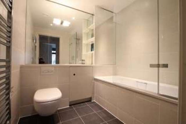  Image of 3 Bedroom Property to rent at London  London, EC1V 7PR