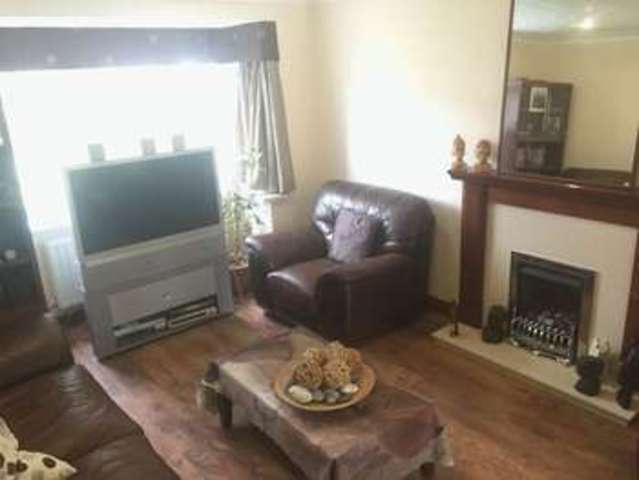  Image of 4 Bedroom Semi-Detached to rent at Hallam Crescent  Wolverhampton, WV10 9YA