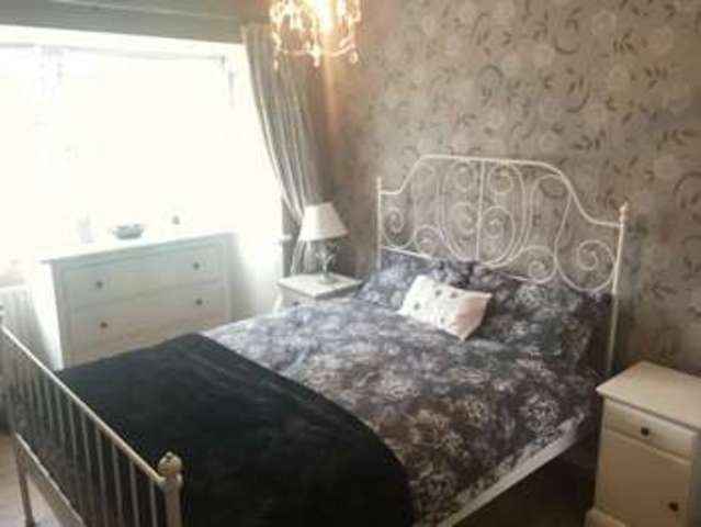  Image of 4 Bedroom Semi-Detached to rent at Hallam Crescent  Wolverhampton, WV10 9YA