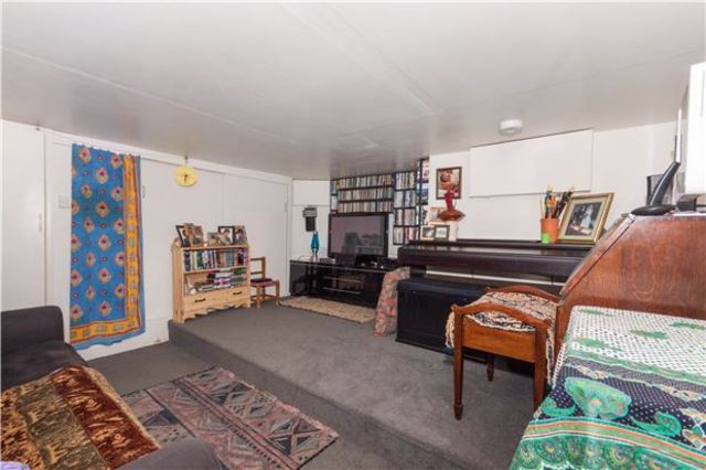  Image of 3 Bedroom Terraced for sale at East Sussex, TN35 5NG