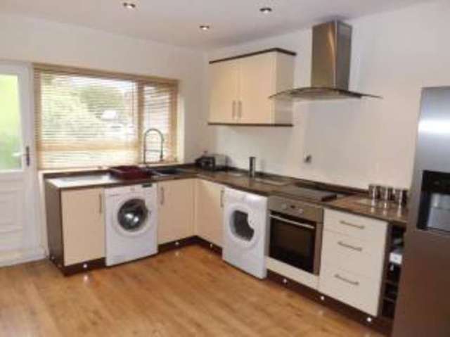  Image of 2 Bedroom Bungalow for sale at Tyldesley Manchester Tyldesley, M29 8LU