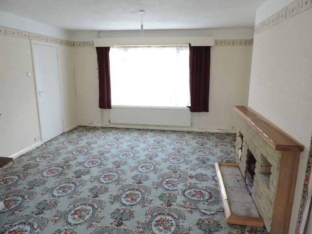  Image of 3 Bedroom Semi-Detached to rent at School Lane Carlton Bedford, MK43 7LF