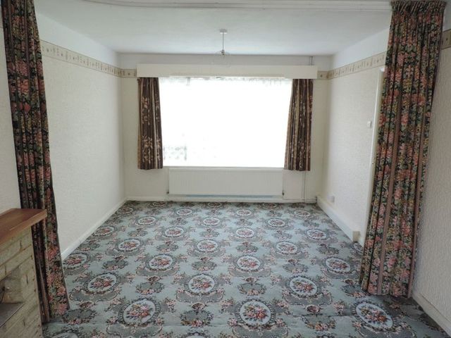  Image of 3 Bedroom Semi-Detached to rent at School Lane Carlton Bedford, MK43 7LF