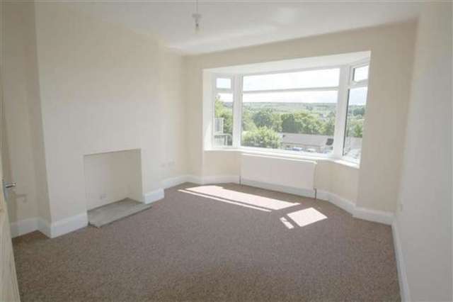  Image of 3 Bedroom Semi-Detached for sale at Sowerby Bridge, HX6 2RP