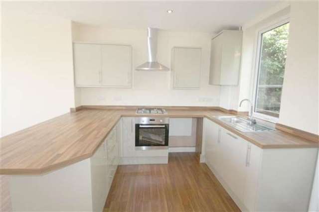 Image of 3 Bedroom Semi-Detached for sale at Sowerby Bridge, HX6 2RP