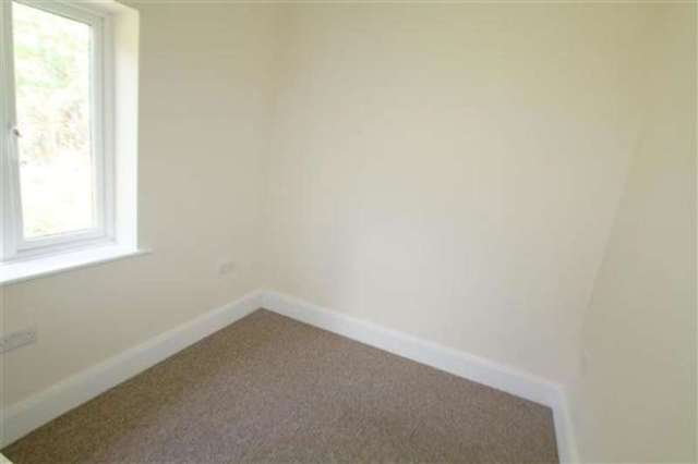  Image of 3 Bedroom Semi-Detached for sale at Sowerby Bridge, HX6 2RP