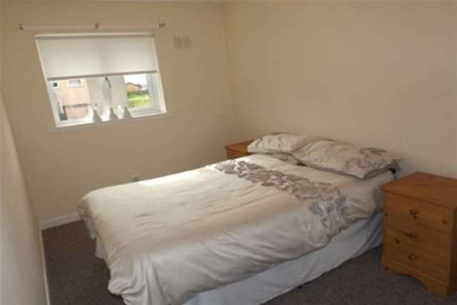  Image of 2 Bedroom Flat to rent at Glasgow, G72 8RH