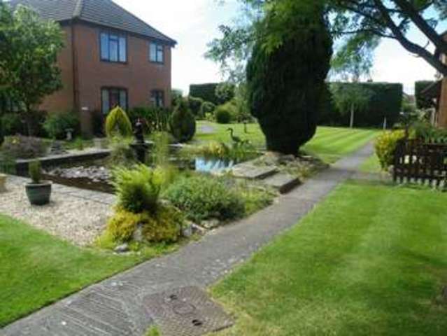  Image of 2 Bedroom Retirement Property for sale at Hucclecote Road  Gloucester, GL3 3SR