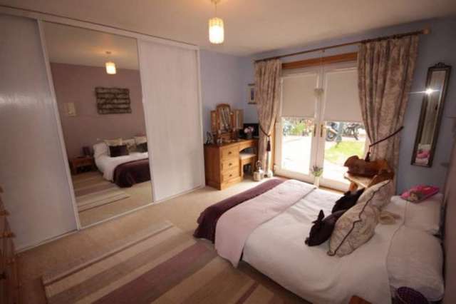  Image of 3 Bedroom Semi-Detached for sale at Islay Quadrant  Wishaw, ML2 0TB