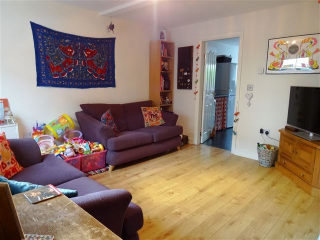  Image of 2 Bedroom End of Terrace to rent at James Street  Macclesfield, SK11 8BP