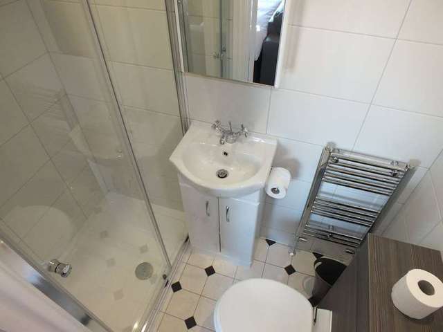  Image of 1 Bedroom Detached to rent at Reading Berkshire Reading, RG1 7RS