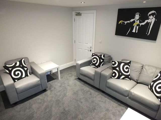  Image of 1 Bedroom Detached to rent at Reading Berkshire Reading, RG1 7RS