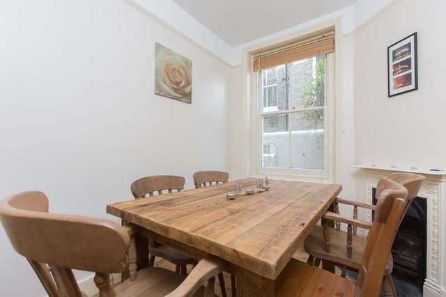  Image of 3 Bedroom Flat to rent at 191 Latchmere Road  Battersea, SW11 2LA