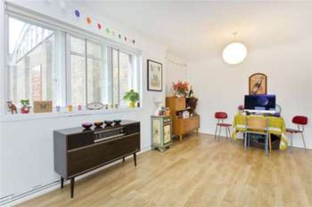  Image of 2 Bedroom Flat to rent at London Fields London Dalston, E8 3LS