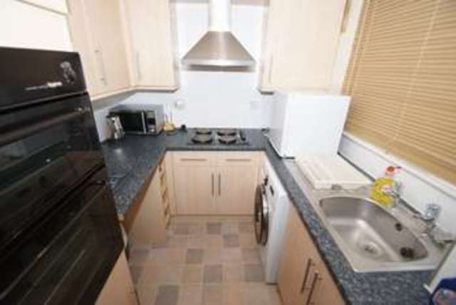  Image of Flat for sale at Linnet Way  Purfleet, RM19 1TX