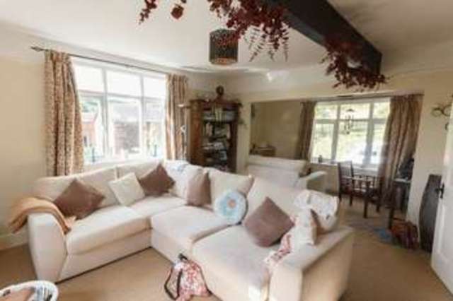  Image of 3 Bedroom Detached for sale at Silverton Exeter, EX5 4JT