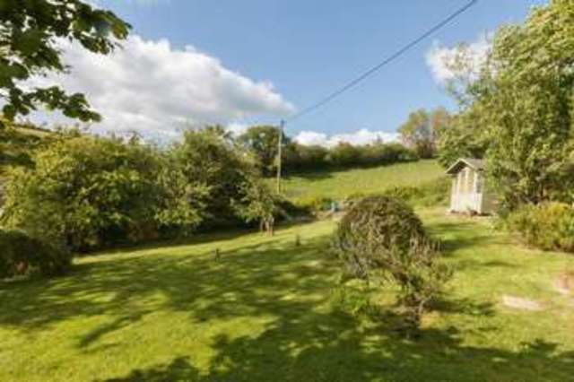  Image of 3 Bedroom Detached for sale at Silverton Exeter, EX5 4JT