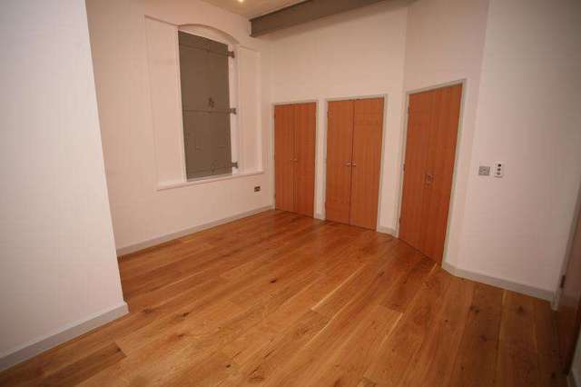  Image of 1 Bedroom Flat to rent at London Road  DEVIZES, SN10 2GG