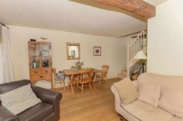  Image of 2 Bedroom Barn Conversion for sale at Lyneham Chipping Norton Lyneham, OX7 6QP