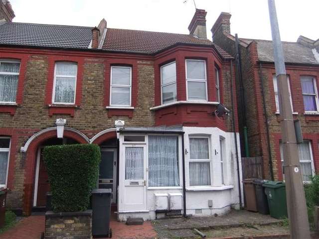  Image of 1 Bedroom Ground Flat for sale at Leyton Walthamstow London, E10 7LJ