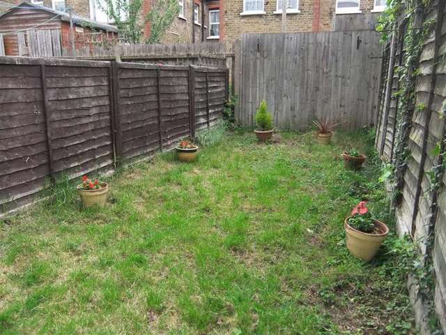  Image of 1 Bedroom Ground Flat for sale at Leyton Walthamstow London, E10 7LJ
