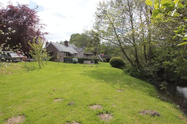  Image of 3 Bedroom Detached for sale at Nantglyn, LL16 5PE